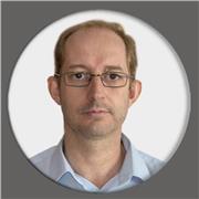 Profesional de la informática con habilitación docente oficial y más de 25 años de experiencia. Imparto clases personalizadas de hardware, software, redes y comunicación. Enseñanza práctica, dinámica y adaptada a todas las edades y niveles